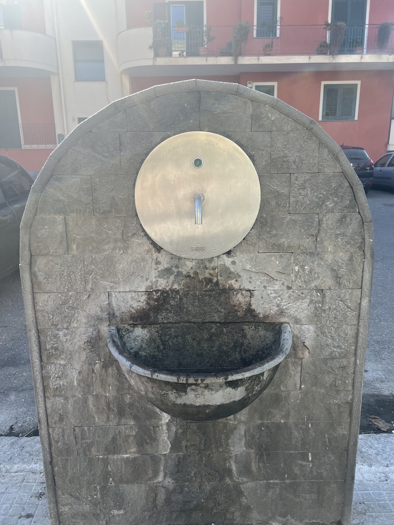 Fontana viale Libertà 2